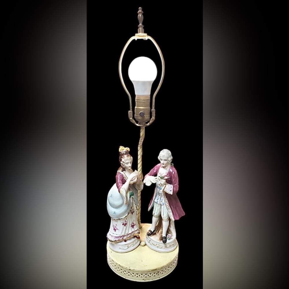 Vintage Boudoir Porcelain Figural Table Lamp of 18th Century Courting Couple